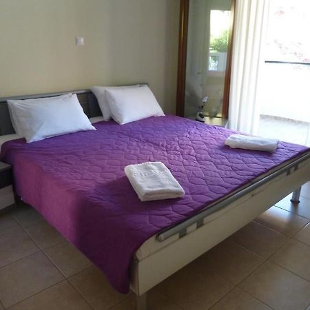 Anesis Apartments Agia Marina  ภายนอก รูปภาพ