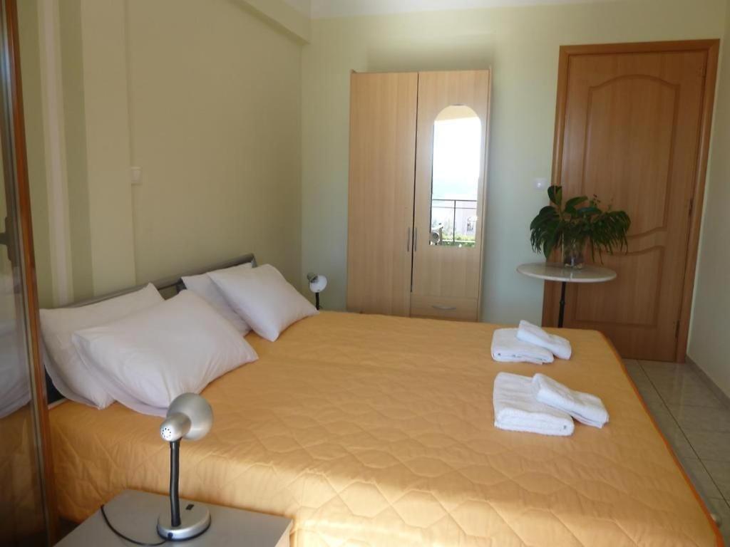 Anesis Apartments Agia Marina  ภายนอก รูปภาพ
